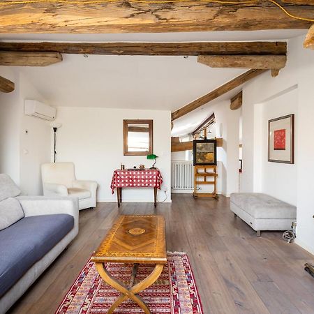 Apartamento Italy Prestigious Historical Attic In Bolonia Exterior foto