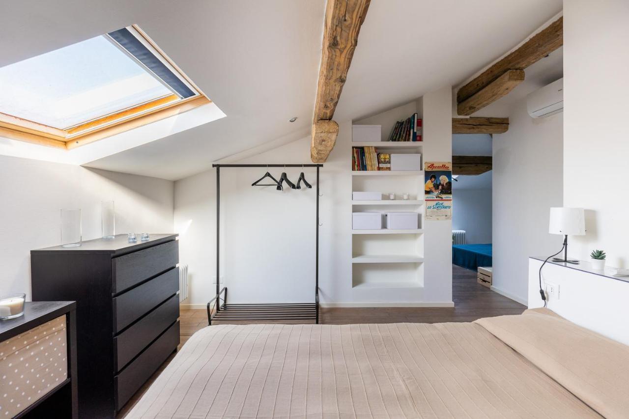 Apartamento Italy Prestigious Historical Attic In Bolonia Exterior foto