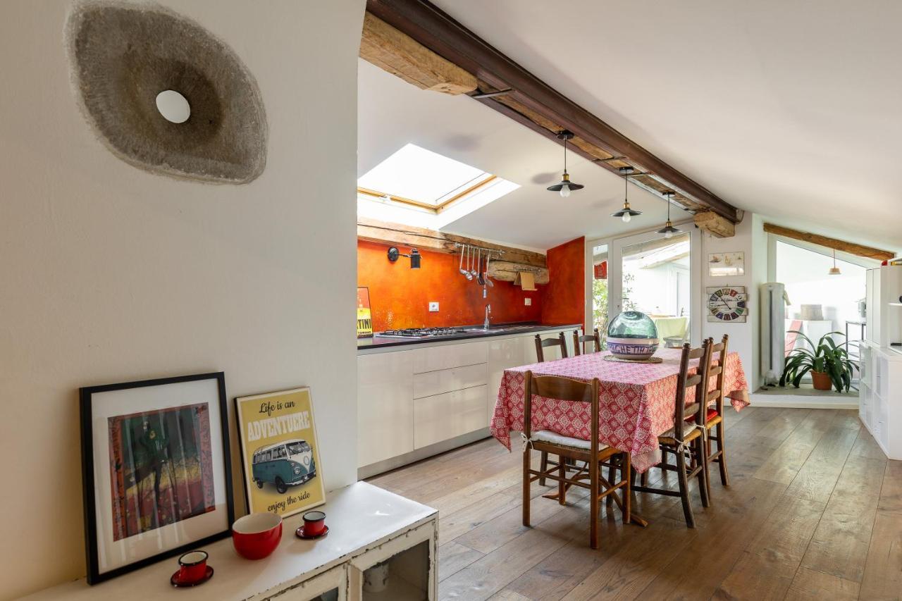 Apartamento Italy Prestigious Historical Attic In Bolonia Exterior foto