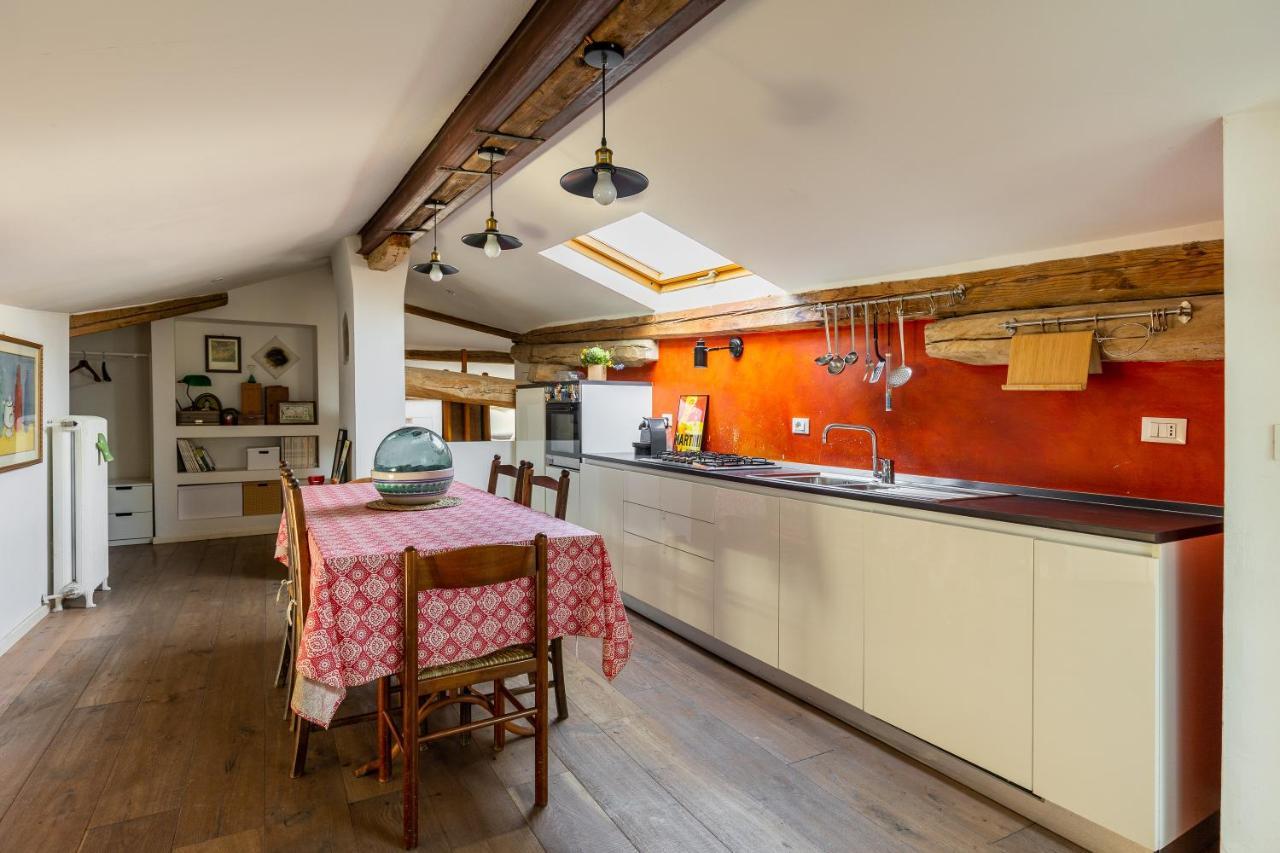 Apartamento Italy Prestigious Historical Attic In Bolonia Exterior foto