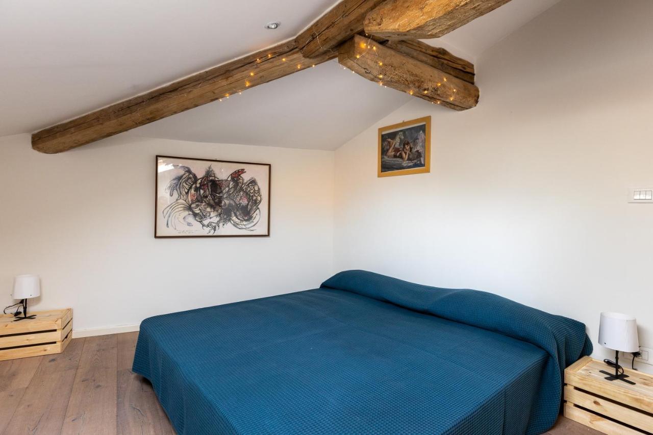 Apartamento Italy Prestigious Historical Attic In Bolonia Exterior foto