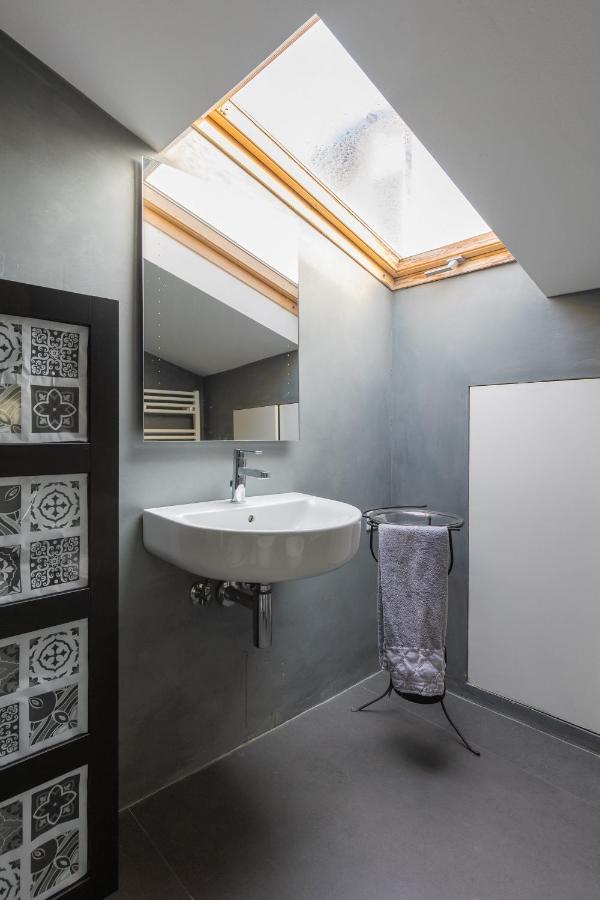 Apartamento Italy Prestigious Historical Attic In Bolonia Exterior foto