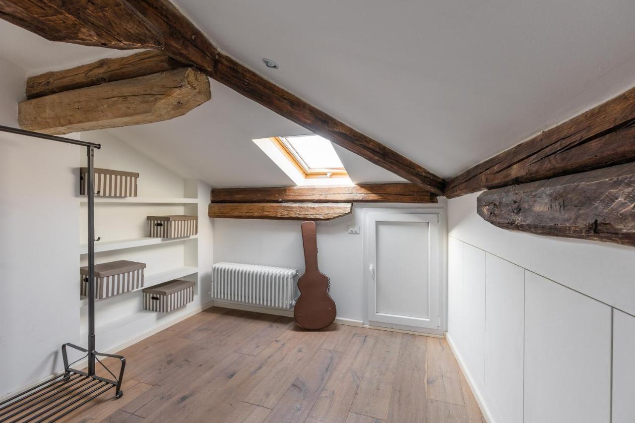 Apartamento Italy Prestigious Historical Attic In Bolonia Exterior foto
